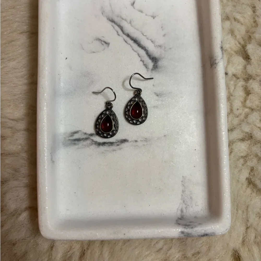 Elegant Teardrop Earrings in Red and Silver